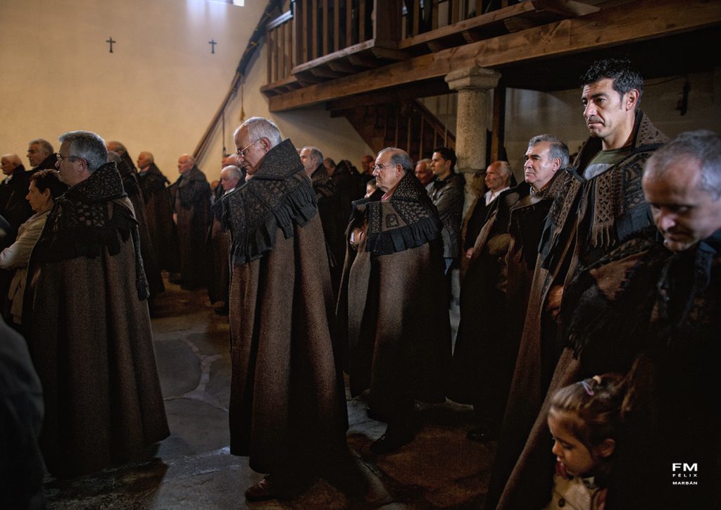 Procesión de capas pardas - Jueves Santo en Bercianos de Aliste